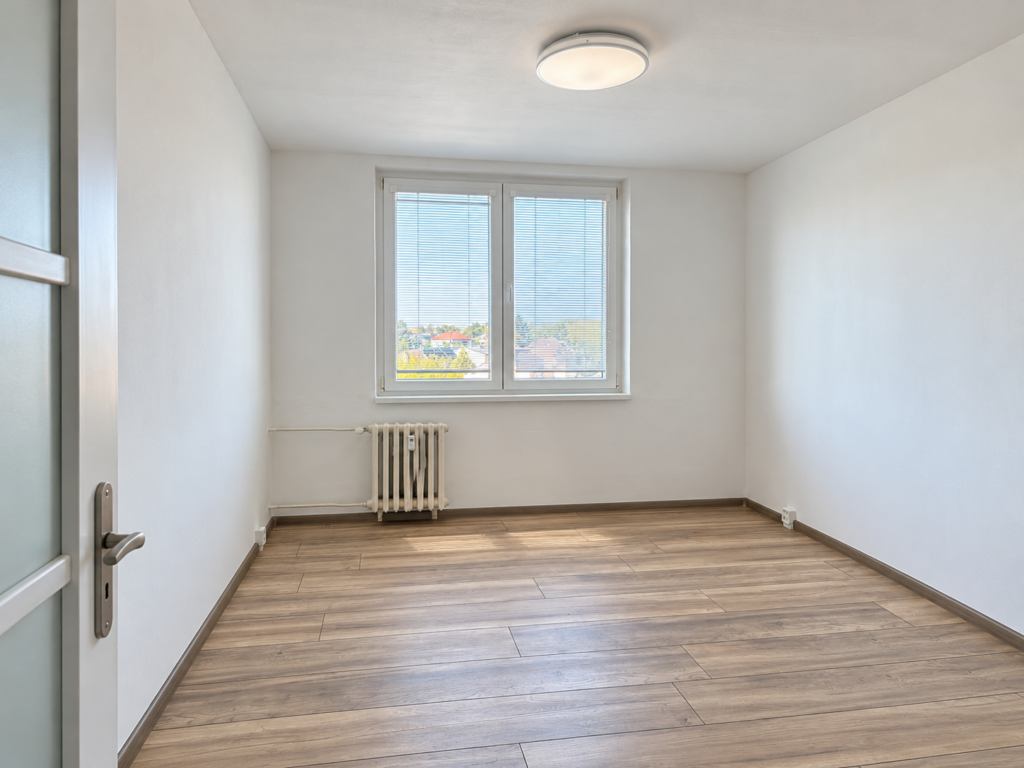 Prodej prostorného bytu 3+kk s balkonem v klidné lokalitě