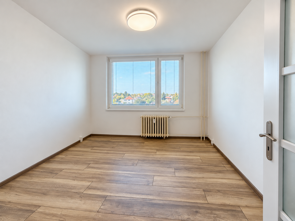 Prodej prostorného bytu 3+kk s balkonem v klidné lokalitě